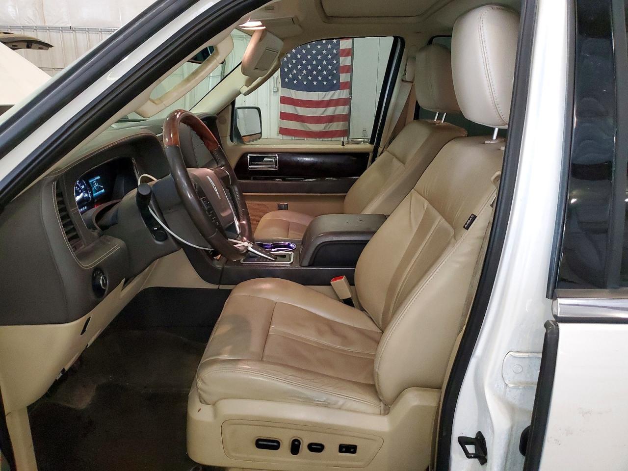 2015 Lincoln Navigator L - Фото 7