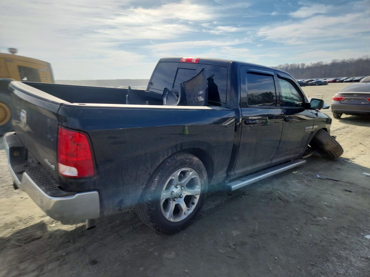 2020 Ram 1500 Classic Warlock - Фото 3