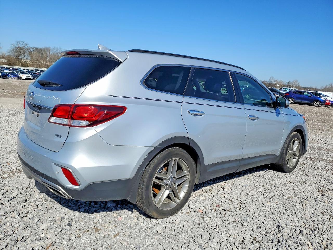 2017 Hyundai Santa Fe Se Ultimate - Image 3
