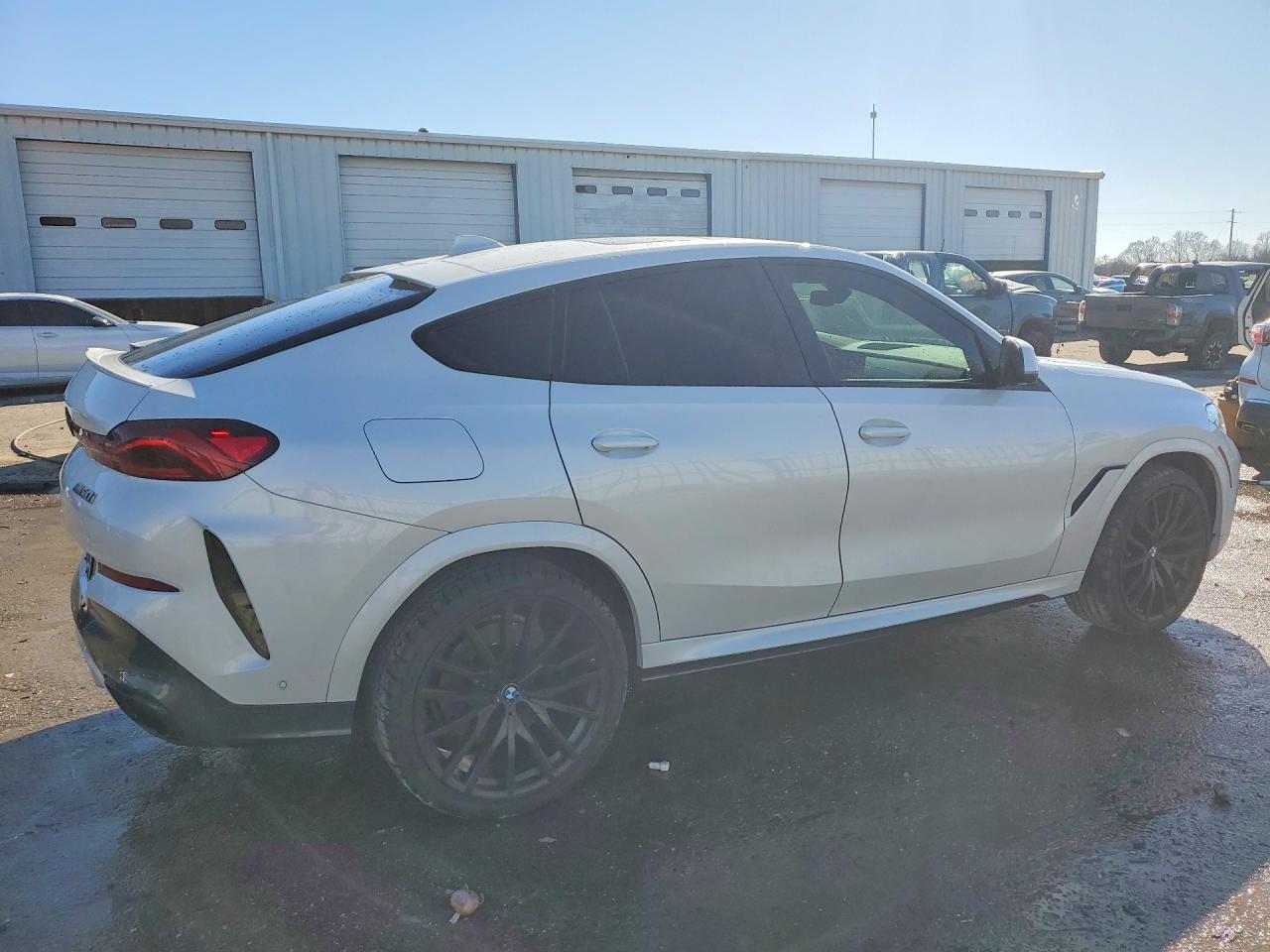 2022 BMW X6 M50I - Image 3