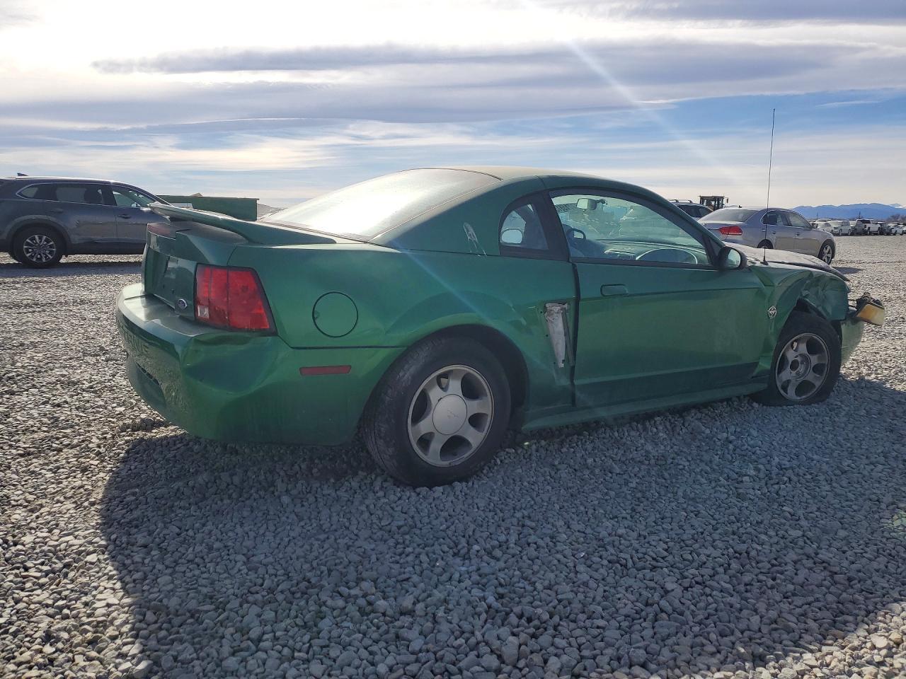 1999 Ford Mustang - Image 3