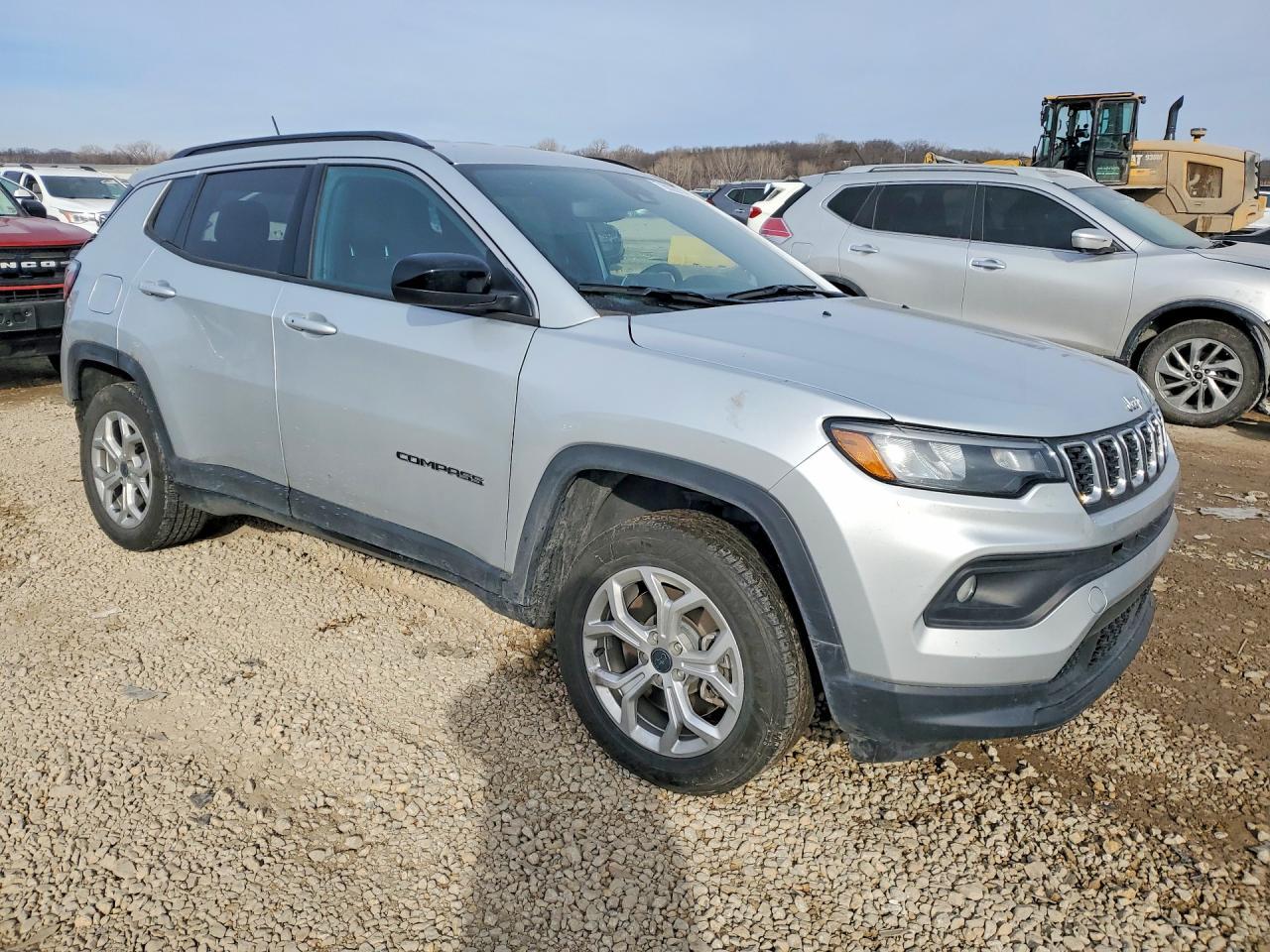 2025 Jeep Compass Latitude - Фото 4