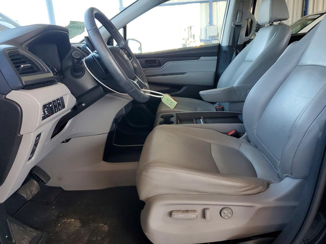 2018 Honda Odyssey Touring - Фото 7