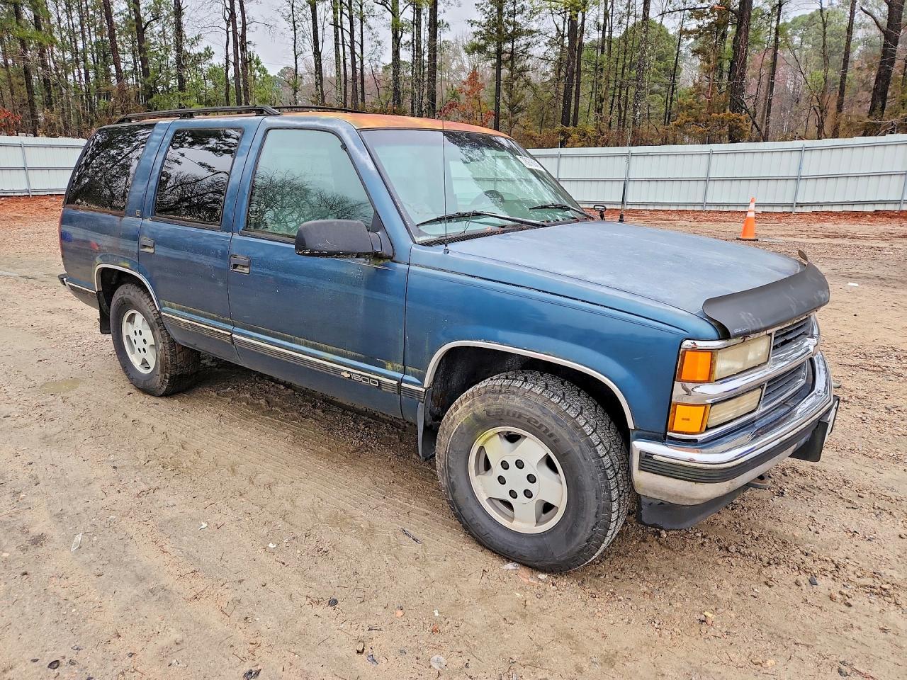 1995 Chevrolet Tahoe K1500 - Фото 4