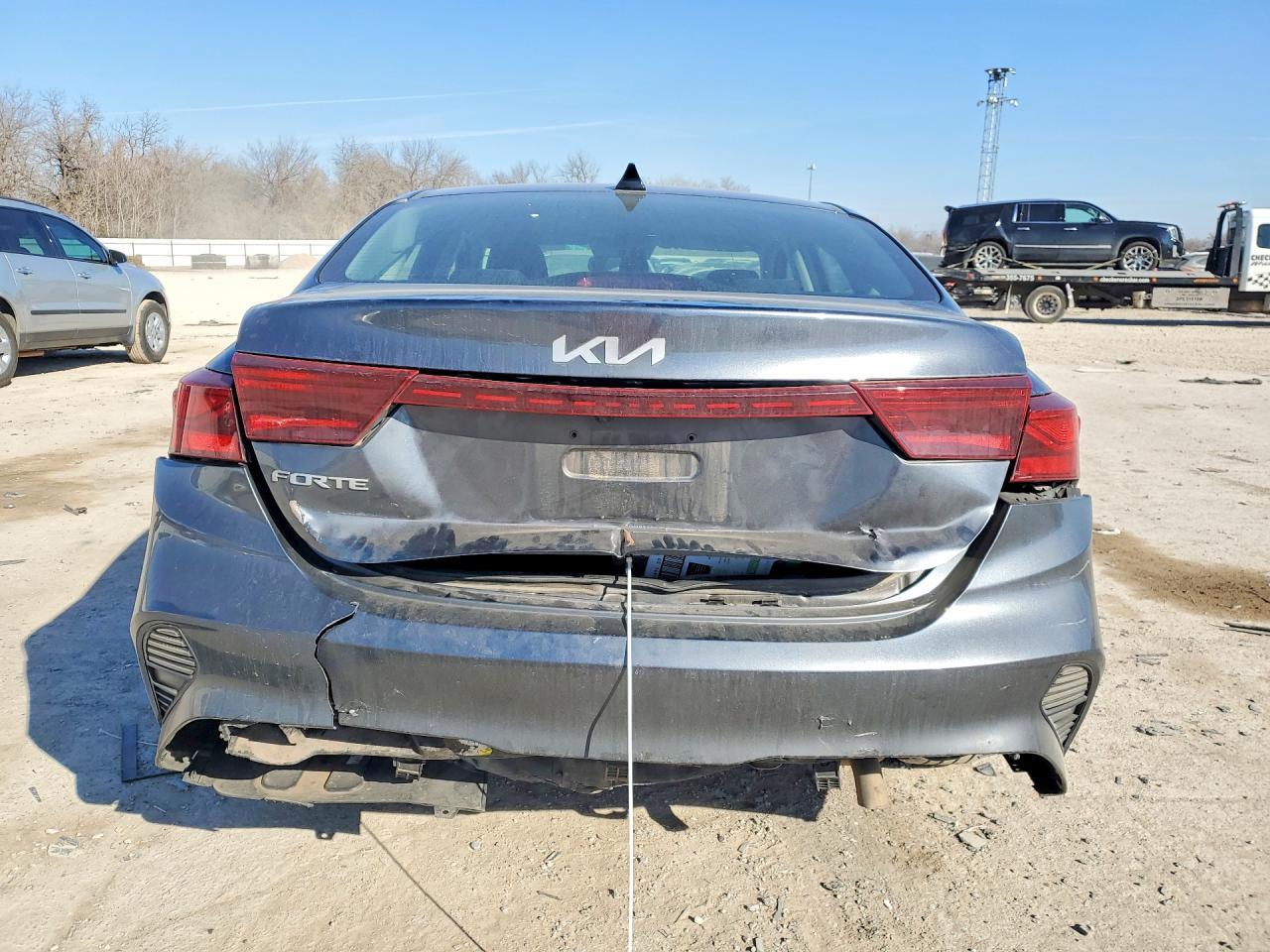2023 Kia Forte Lx - Фото 6