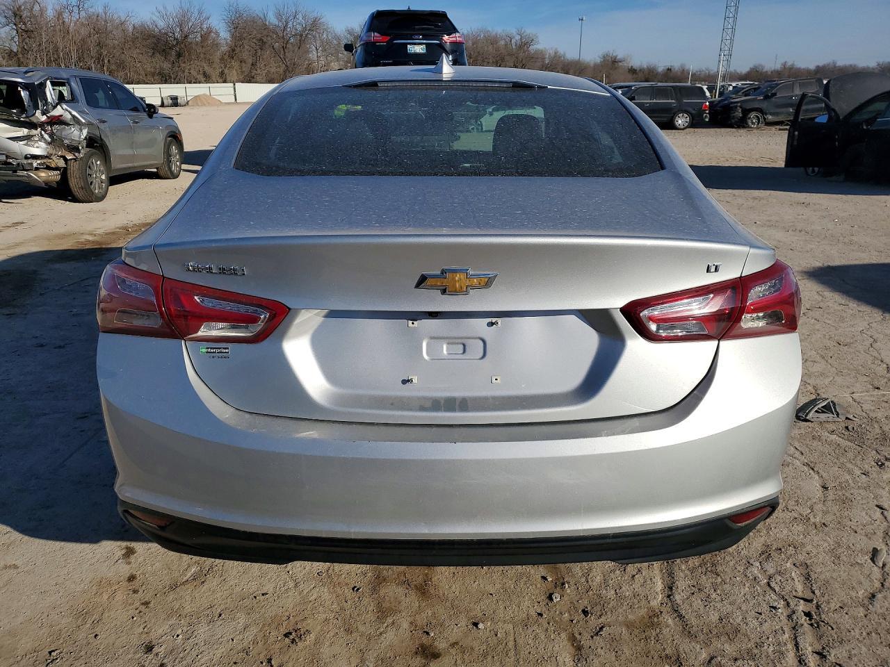 2022 Chevrolet Malibu Lt - Фото 6