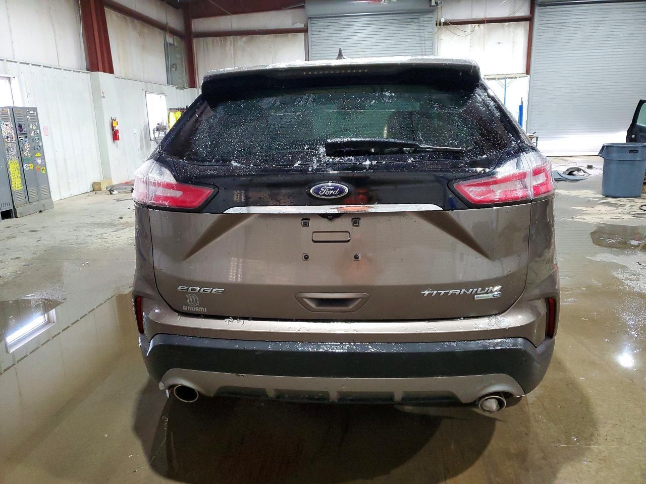 2019 Ford Edge Titanium - Фото 6