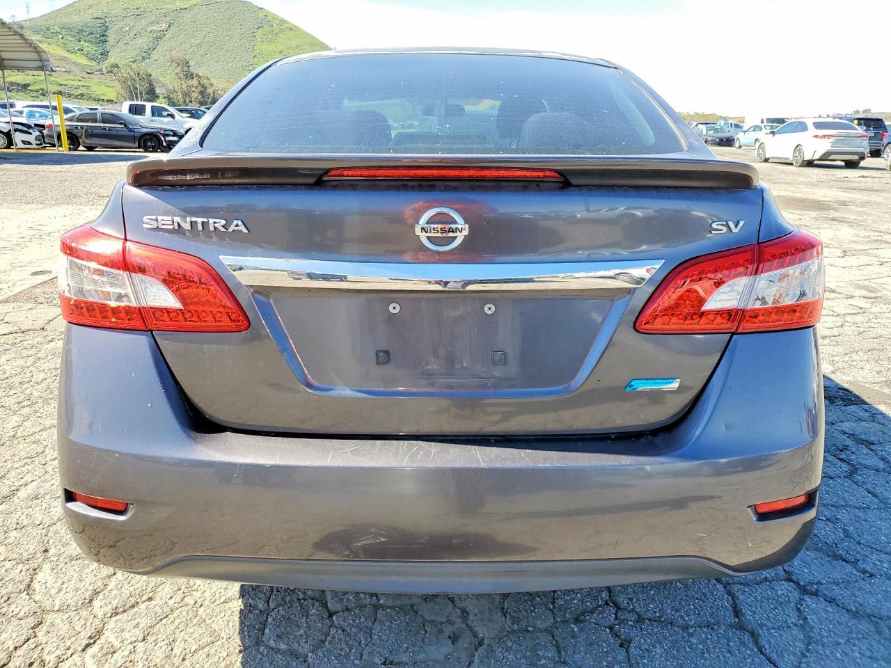 2014 Nissan Sentra S - Фото 6