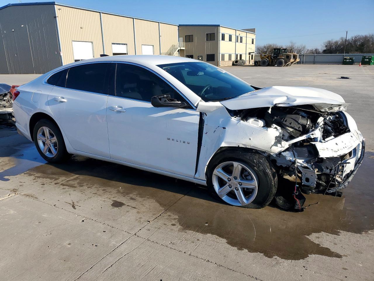 2024 Chevrolet Malibu Ls - Image 4