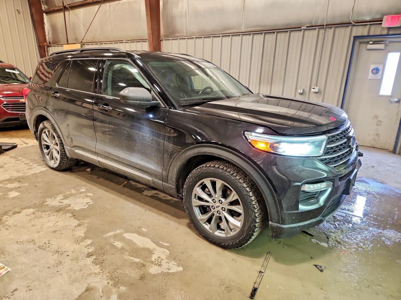 2022 Ford Explorer Xlt - Фото 4