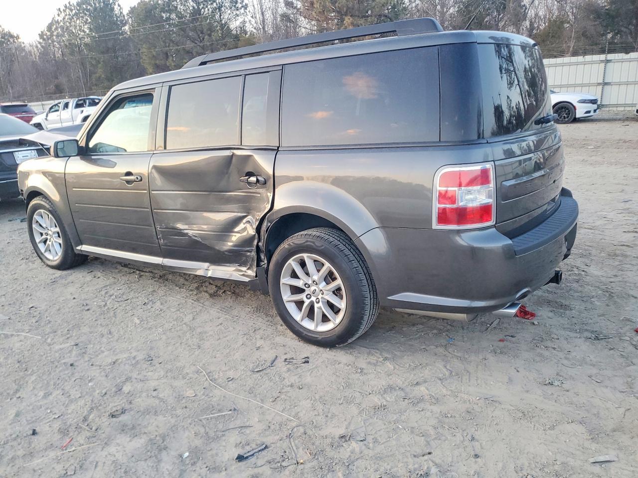 2019 Ford Flex Se - Фото 2