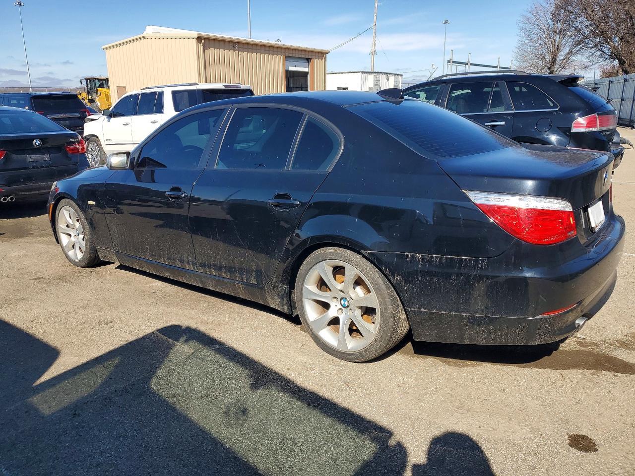 2010 BMW 535 I - Image 2