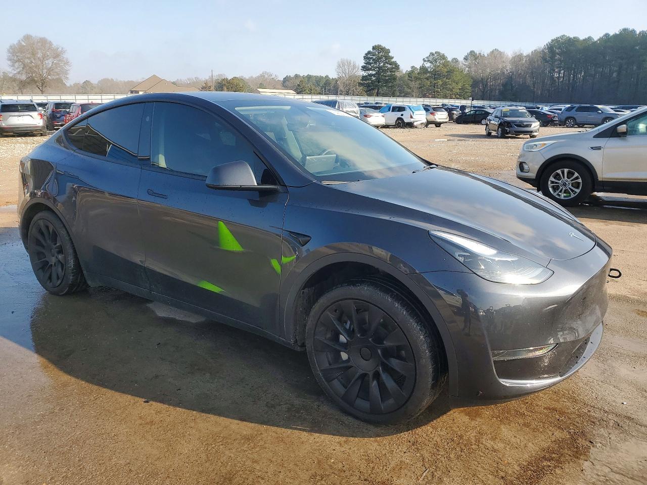 2024 Tesla Model Y - Фото 4