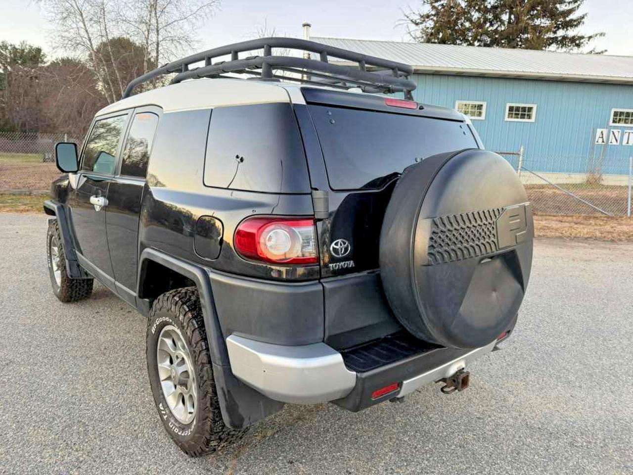 2013 Toyota Fj Cruiser - Image 3