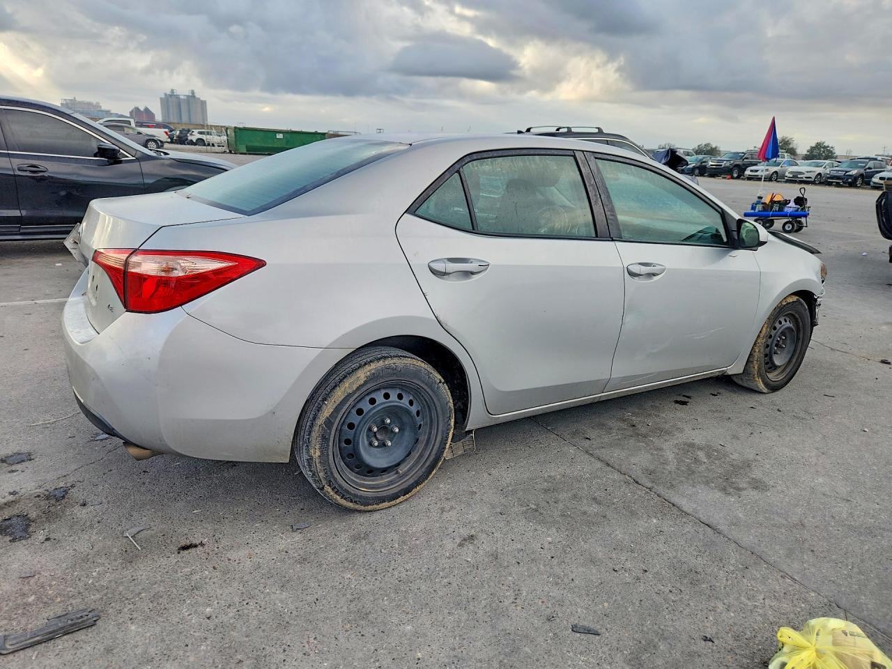 2018 Toyota Corolla L - Фото 3
