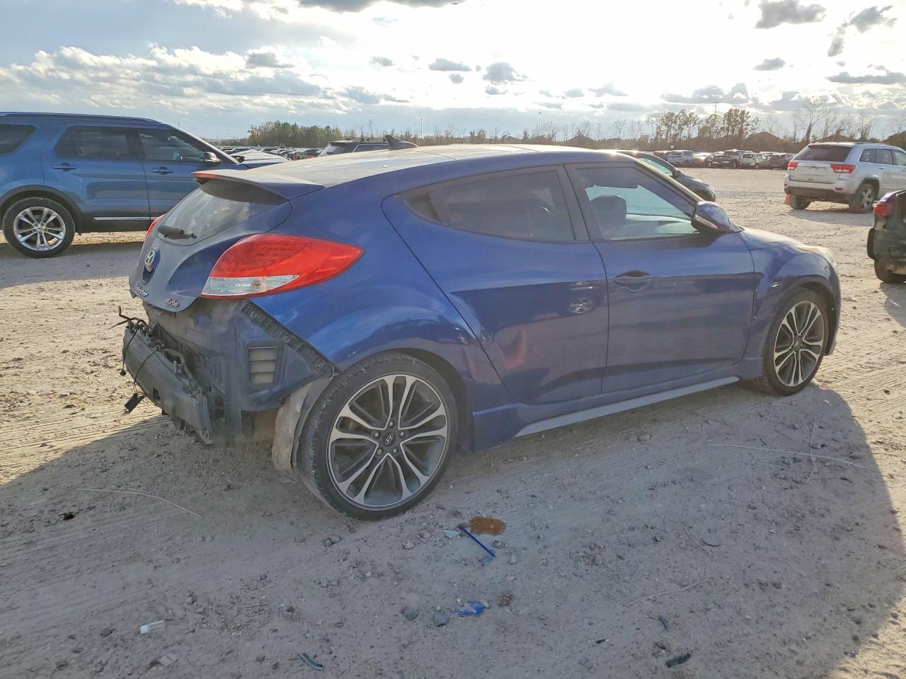 2016 Hyundai Veloster Turbo - Фото 3