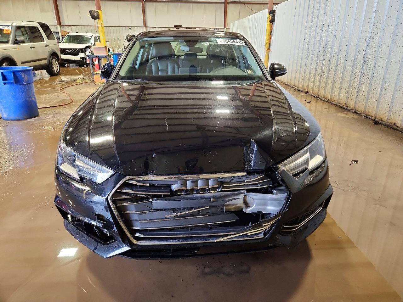 2017 Audi A4 Premium - Фото 5