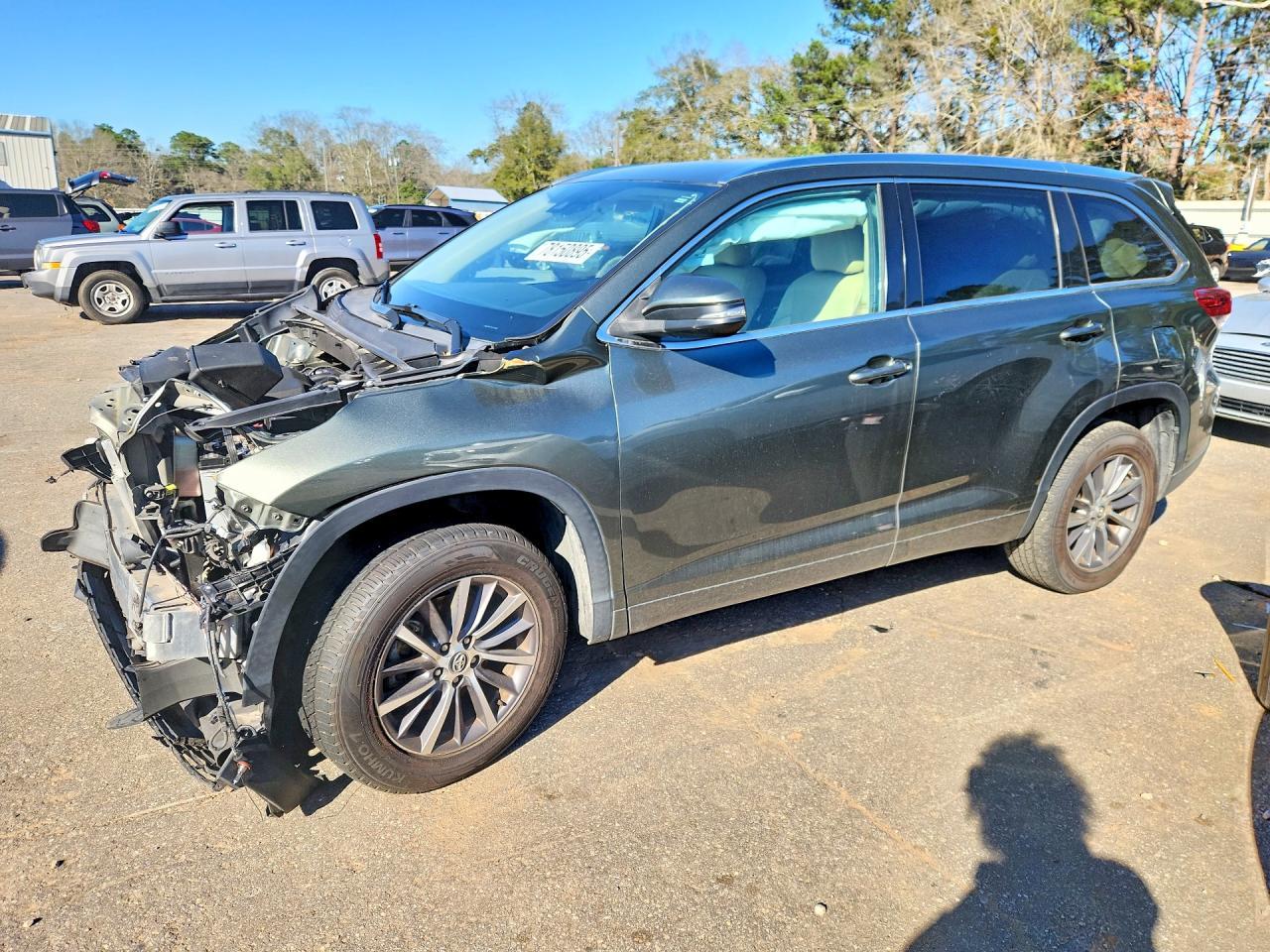 2018 Toyota Highlander Se