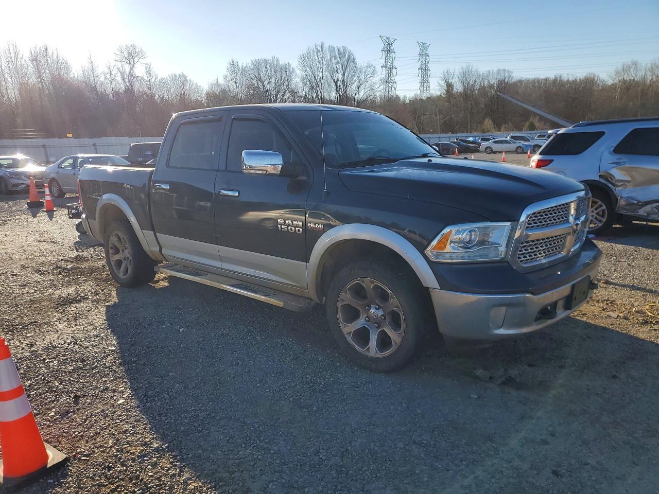 2015 Ram 1500 Laramie - Фото 4