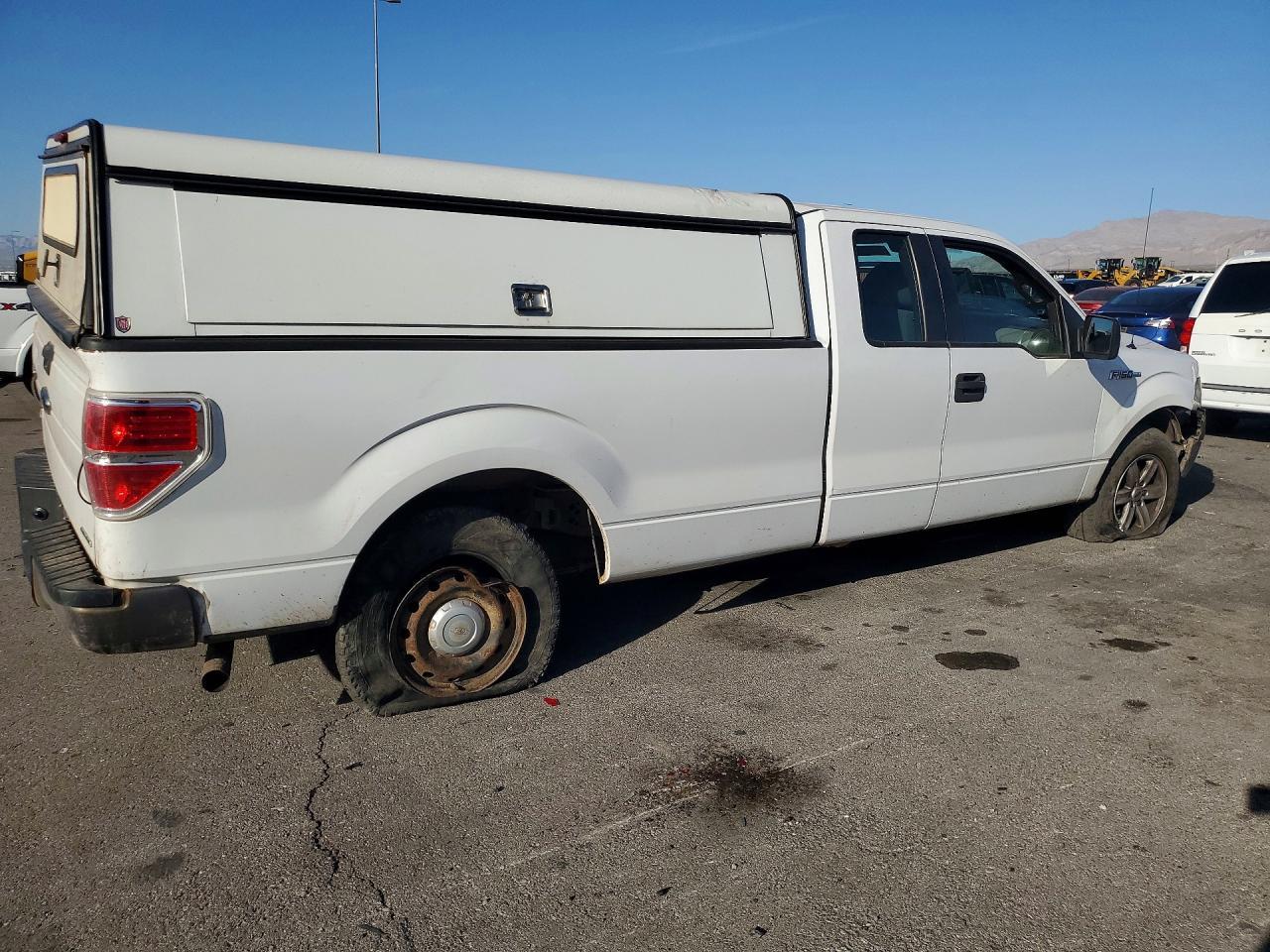 2014 Ford F150 Super Cab - Фото 3
