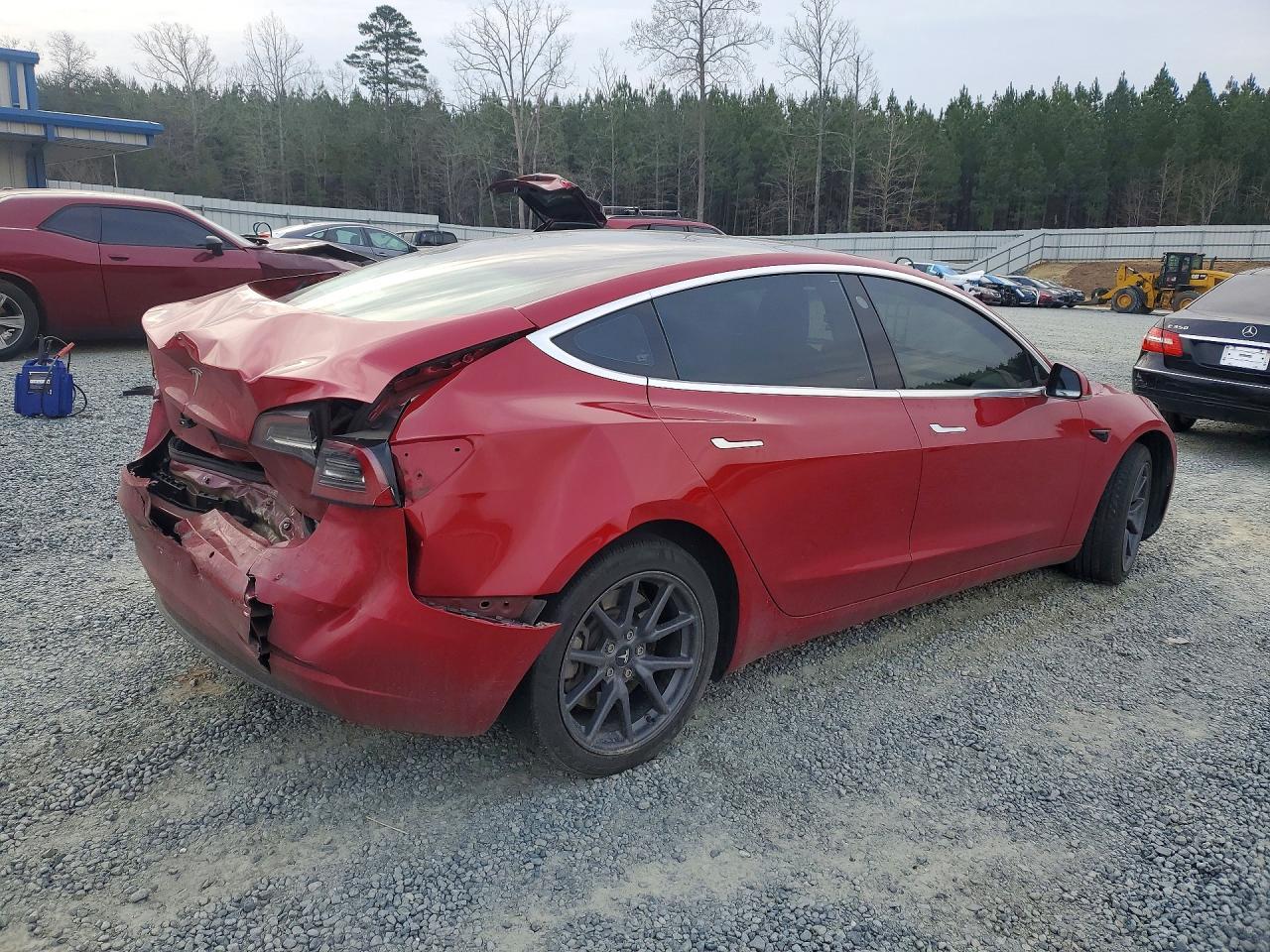 2018 Tesla Model 3 - Фото 3