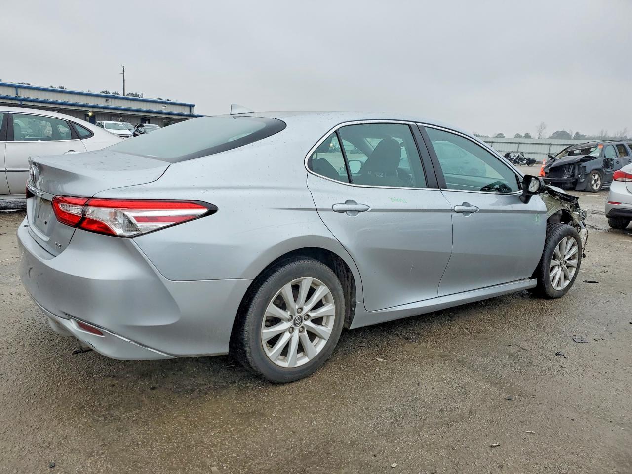 2019 Toyota Camry L - Image 3