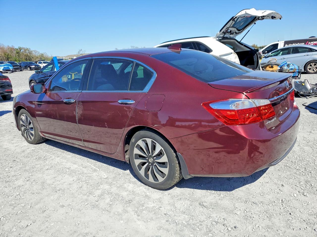 2015 Honda Accord Hybrid Exl - Image 2