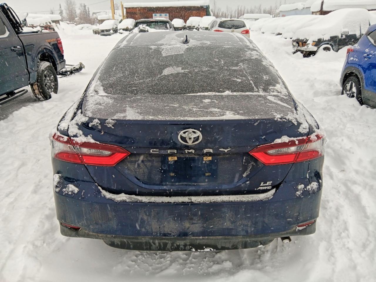 2022 Toyota Camry Le - Image 6