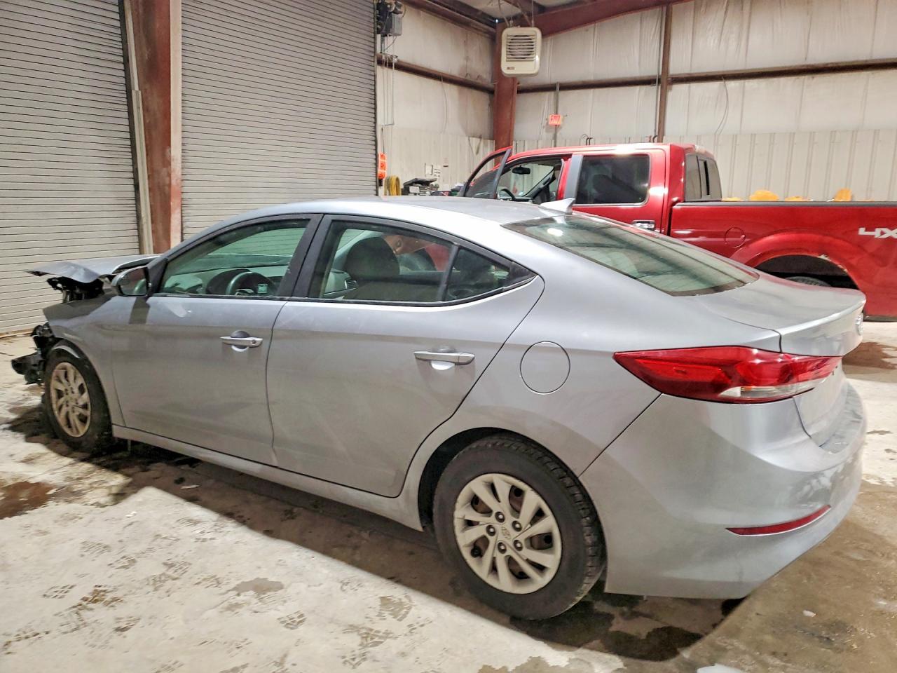 2017 Hyundai Elantra Se - Image 2