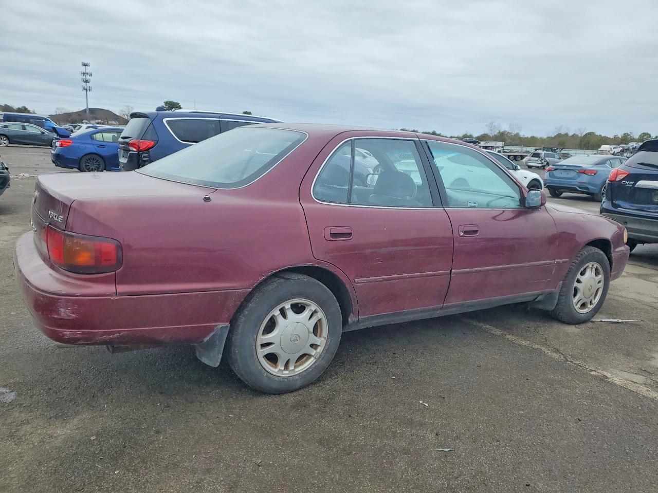 1996 Toyota Camry Le - Фото 3