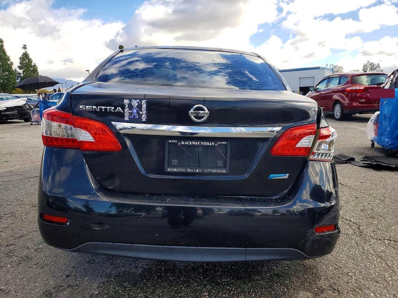 2014 Nissan Sentra S - Фото 6