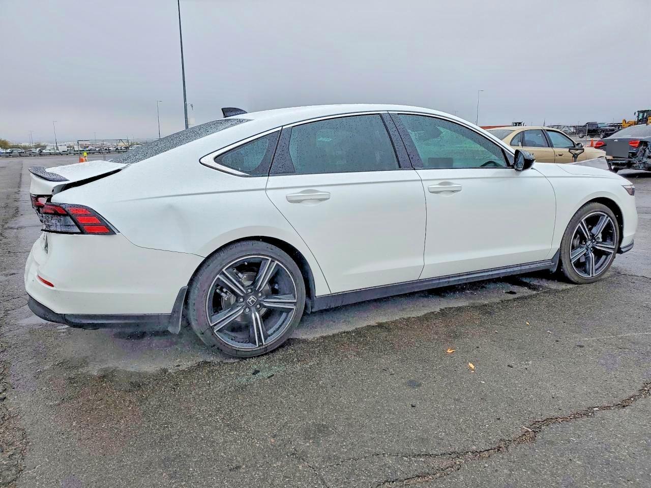 2024 Honda Accord Hybrid Sport - Фото 3