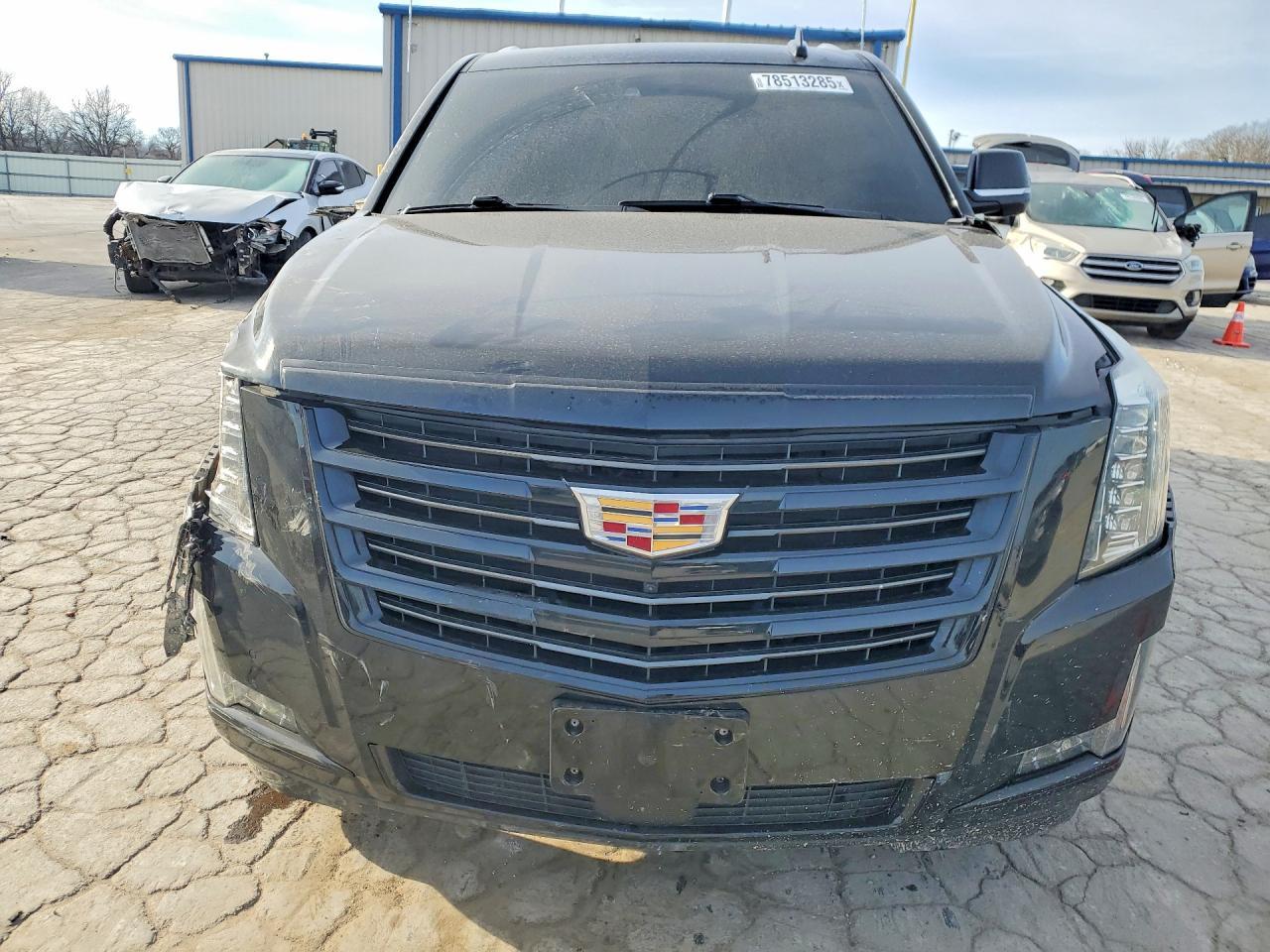 2019 Cadillac Escalade Platinum - Image 5