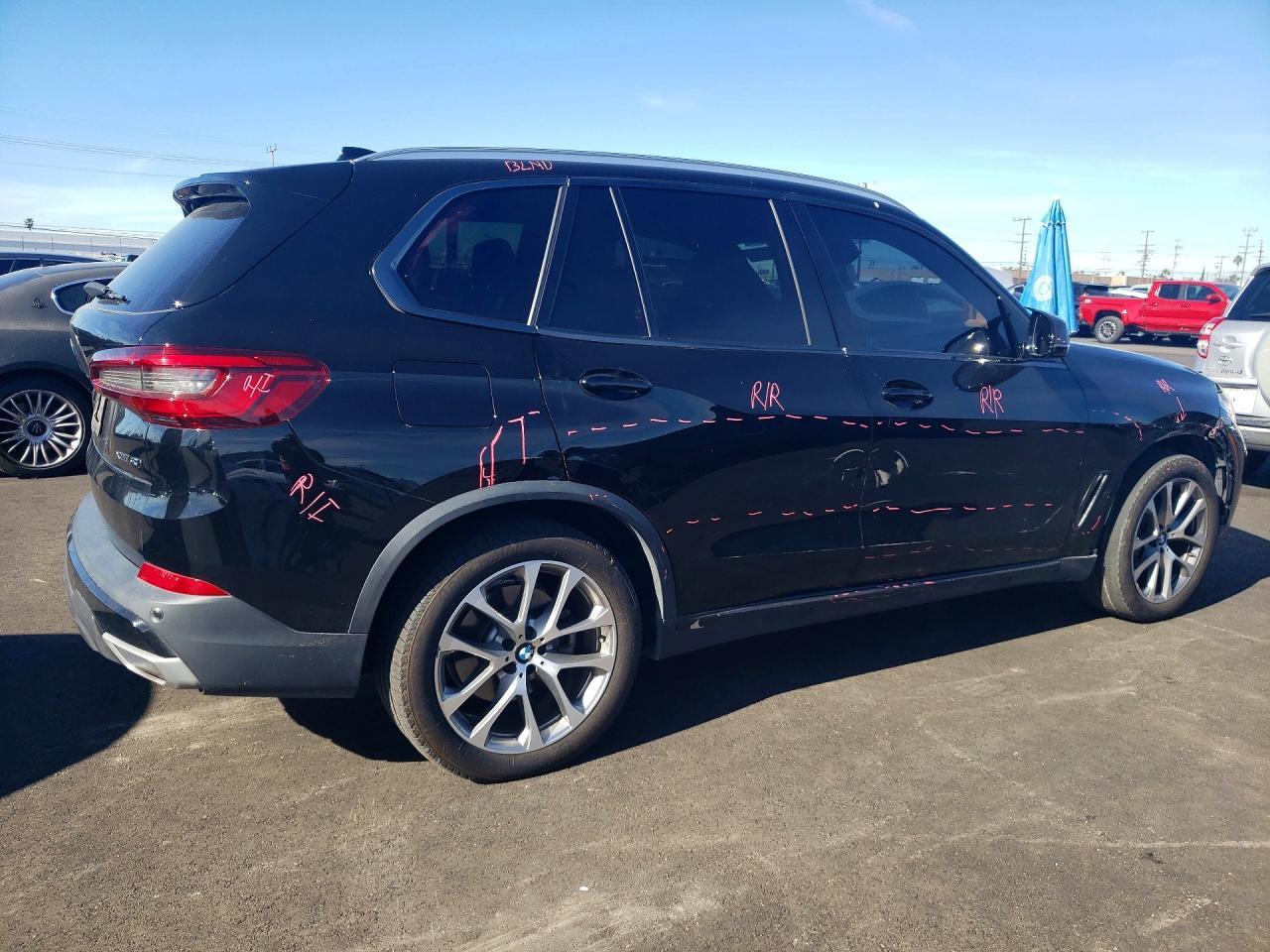 2019 BMW X5 xDrive40I - Image 3
