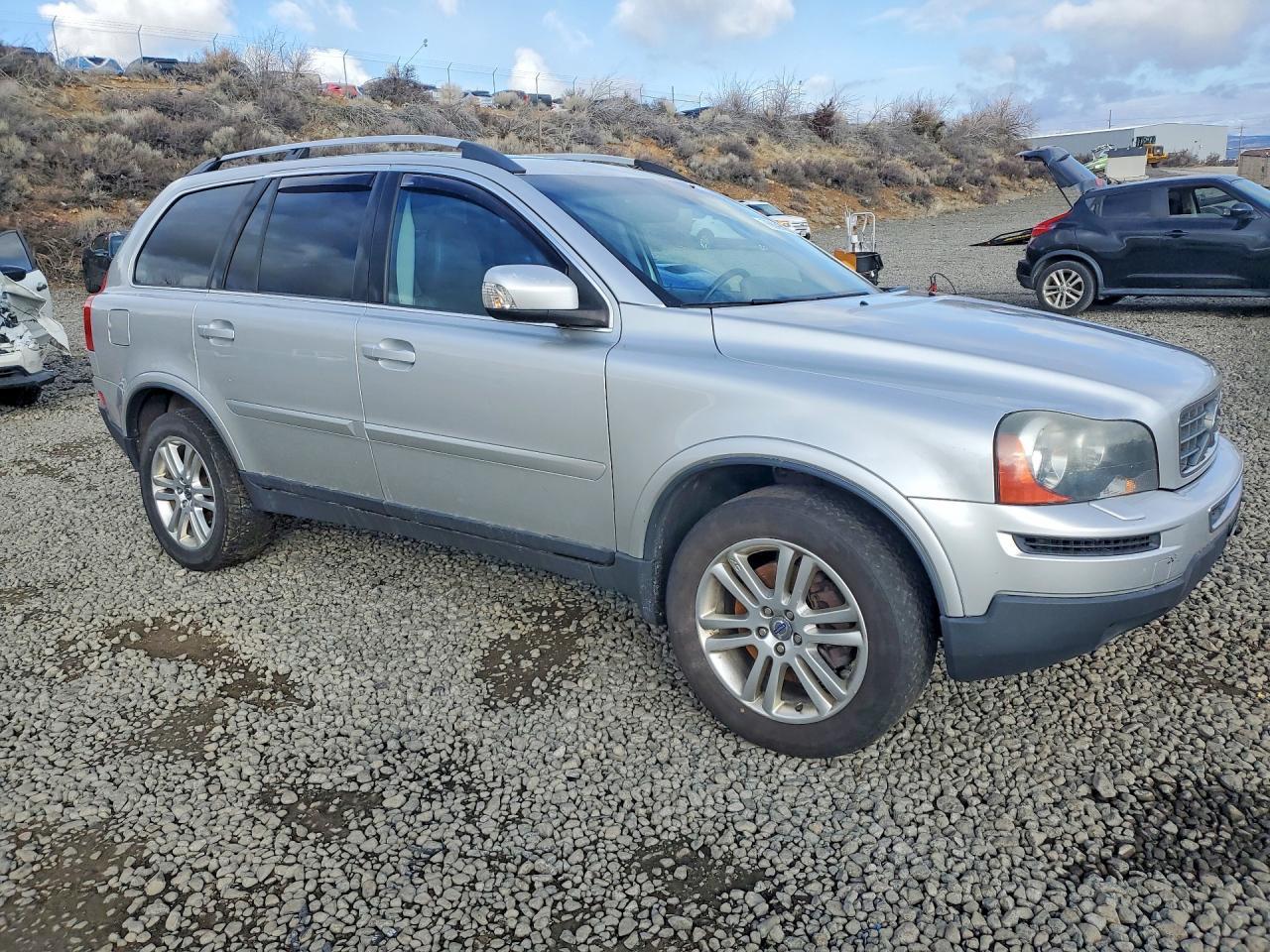2010 Volvo Xc90 - Image 4