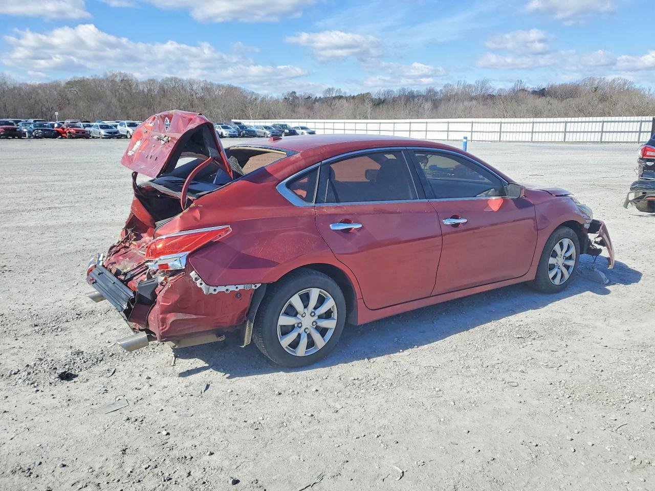 2015 Nissan Altima 2.5 S - Фото 3