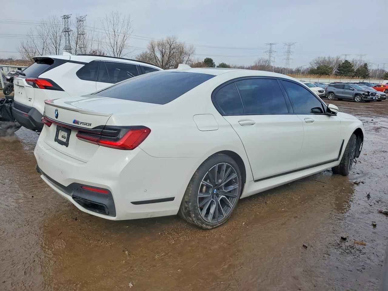2020 BMW 750 Xi - Фото 3