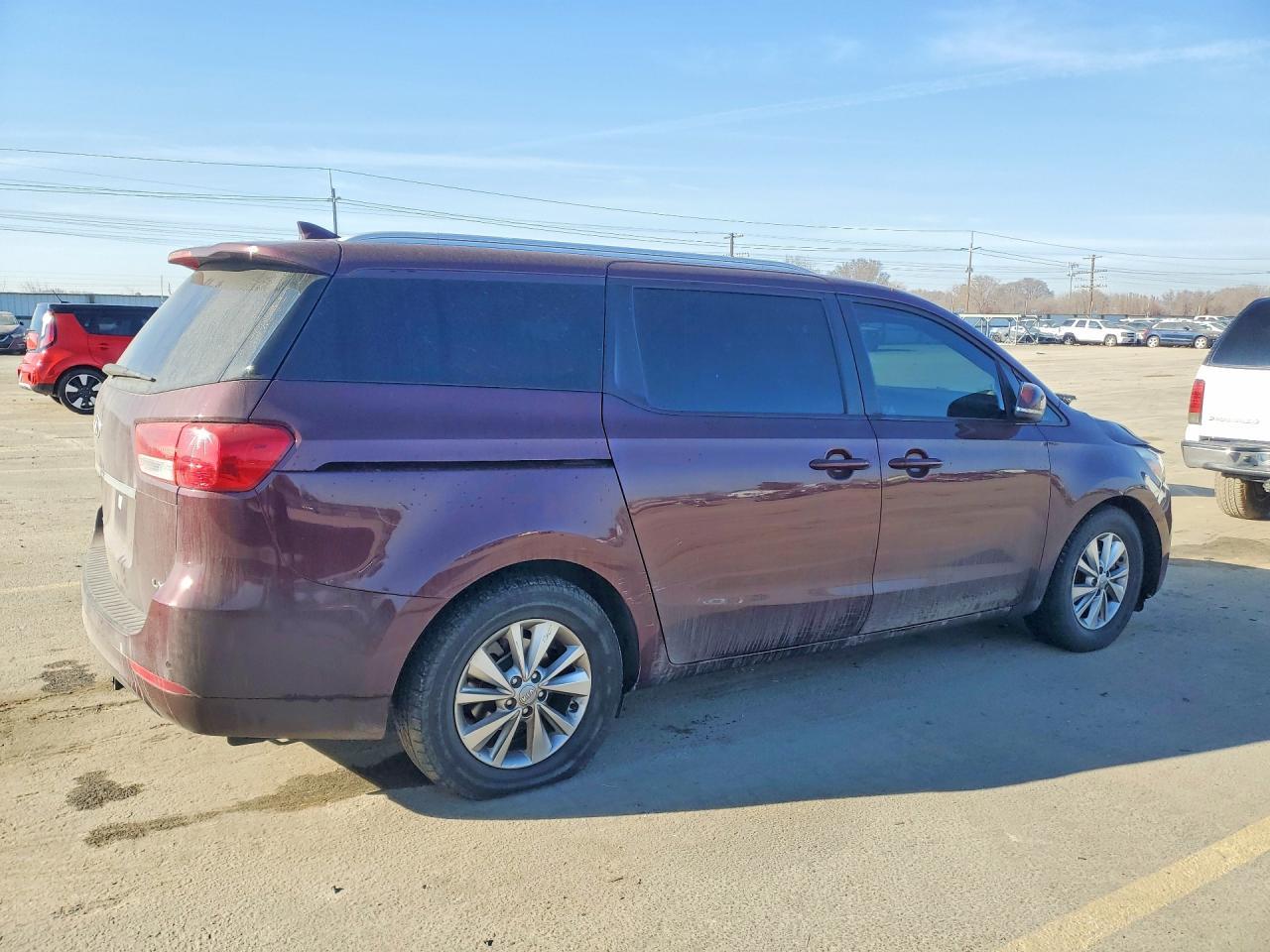 2016 Kia Sedona Lx - Фото 3
