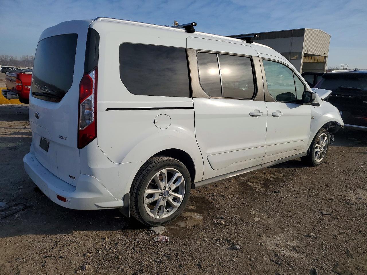 2015 Ford Transit Connect Xlt - Фото 3