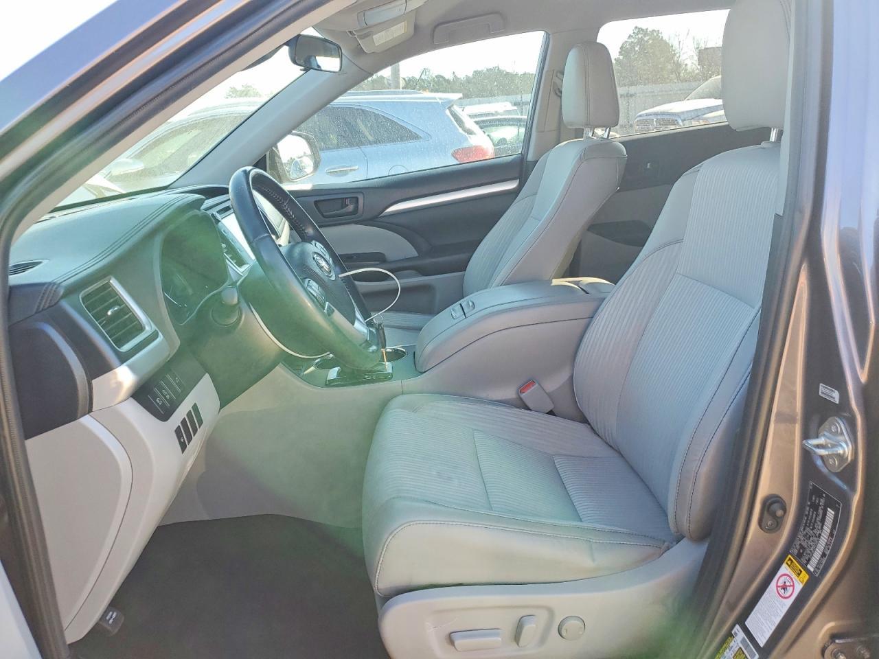 2019 Toyota Highlander Le - Фото 7
