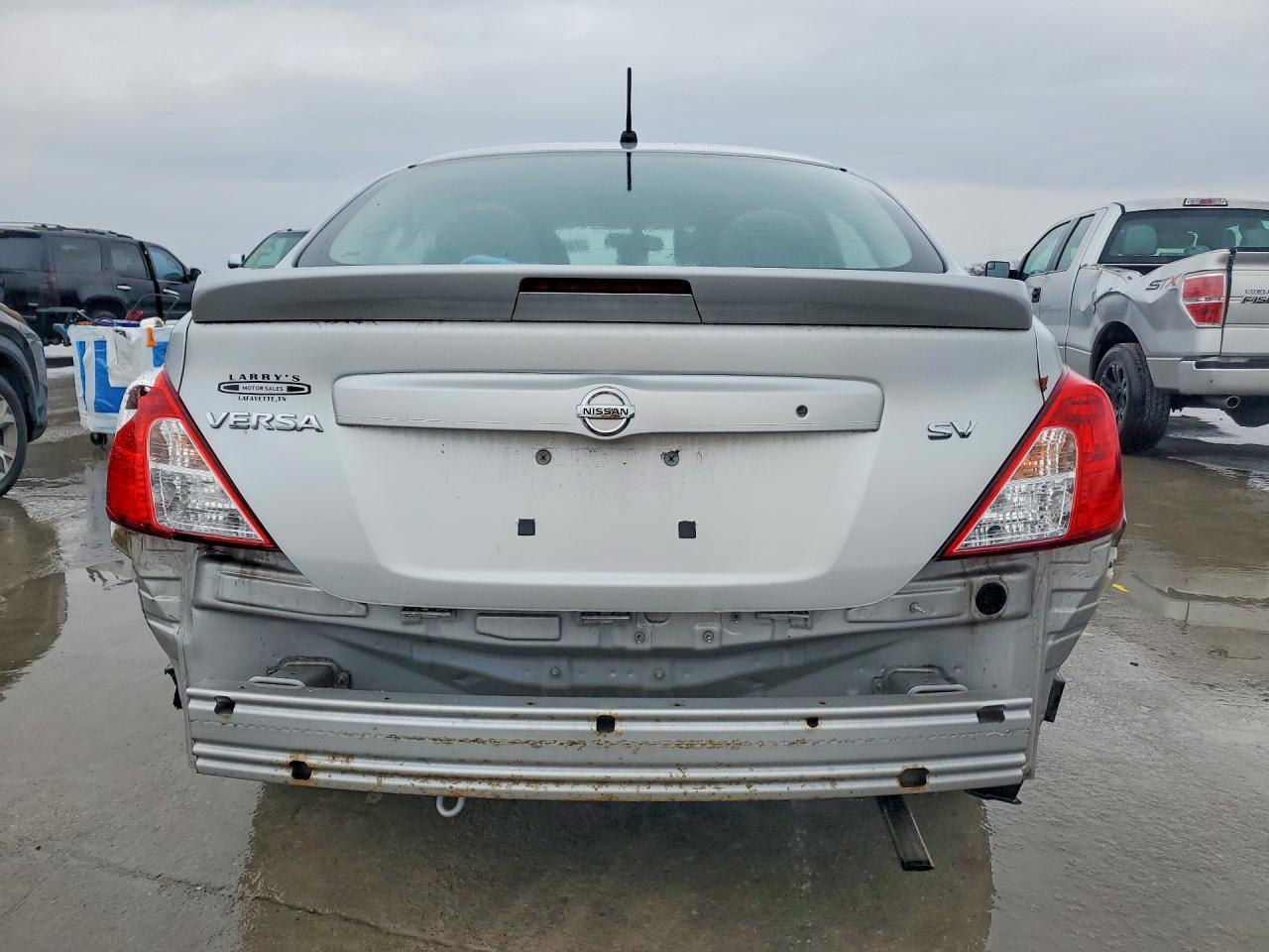 2017 Nissan Versa S - Image 6