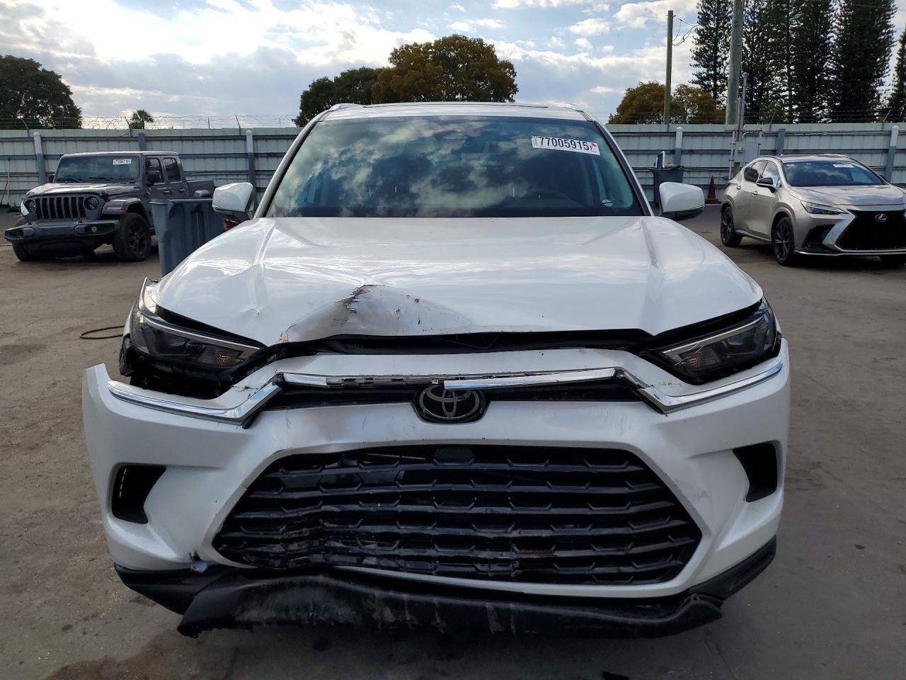 2025 Toyota Grand Highlander Le - Фото 5
