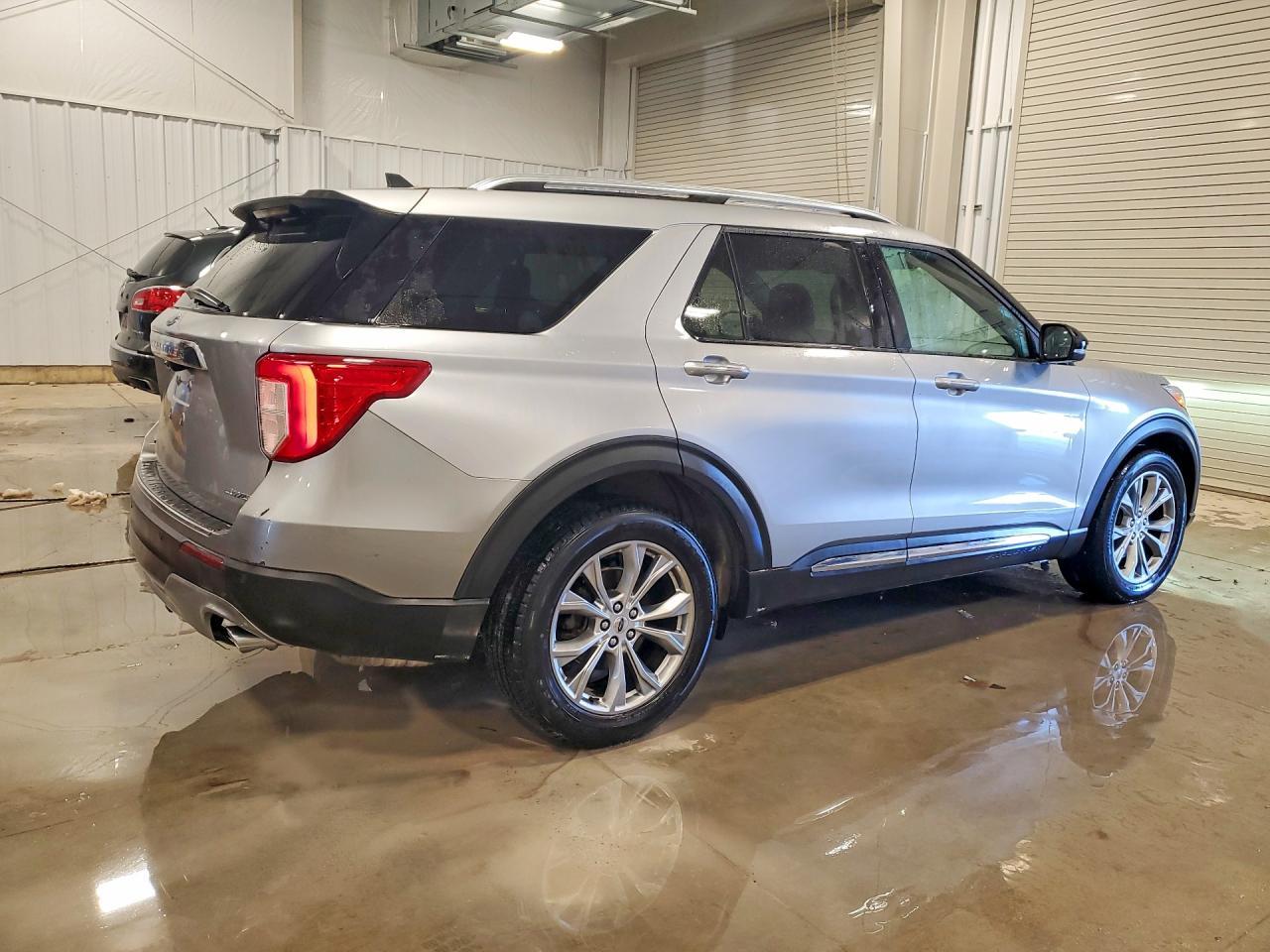 2021 Ford Explorer Limited - Фото 3