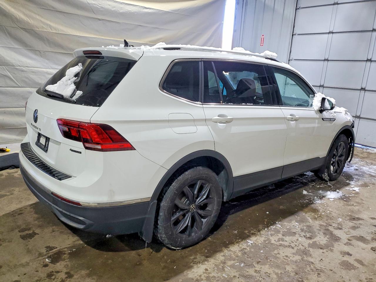 2024 Volkswagen Tiguan Se - Image 3