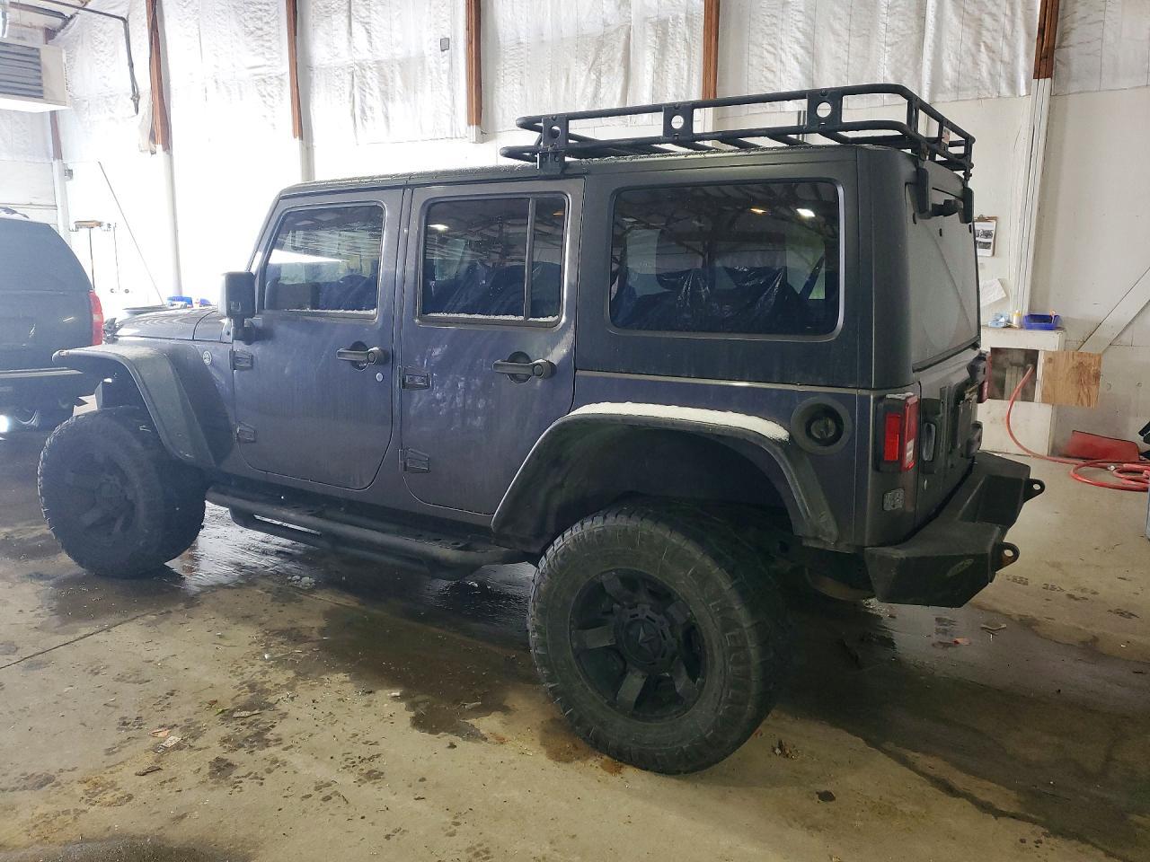 2016 Jeep Wrangler Unlimited Sport - Фото 2