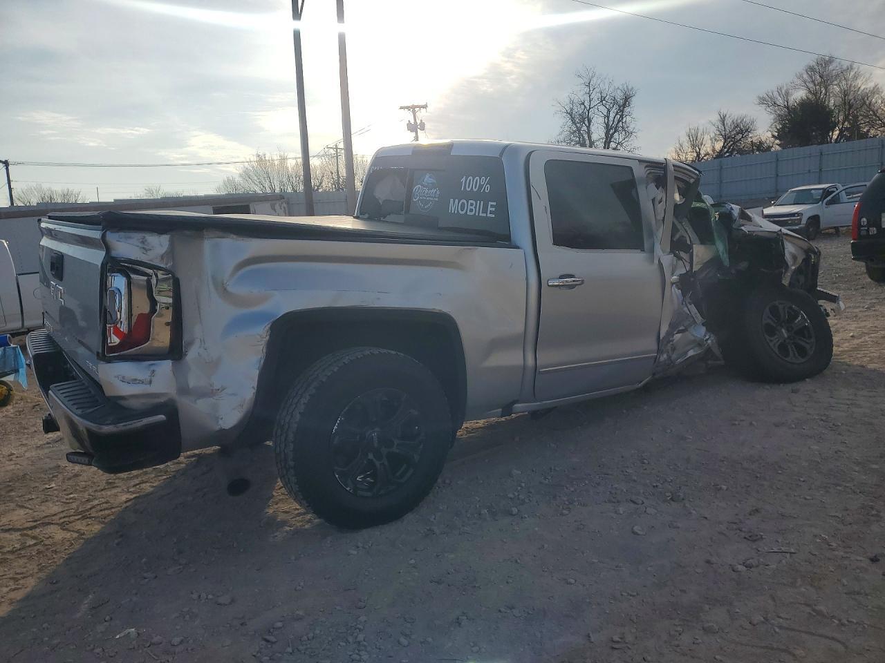 2018 GMC Sierra K1500 Denali - Image 3