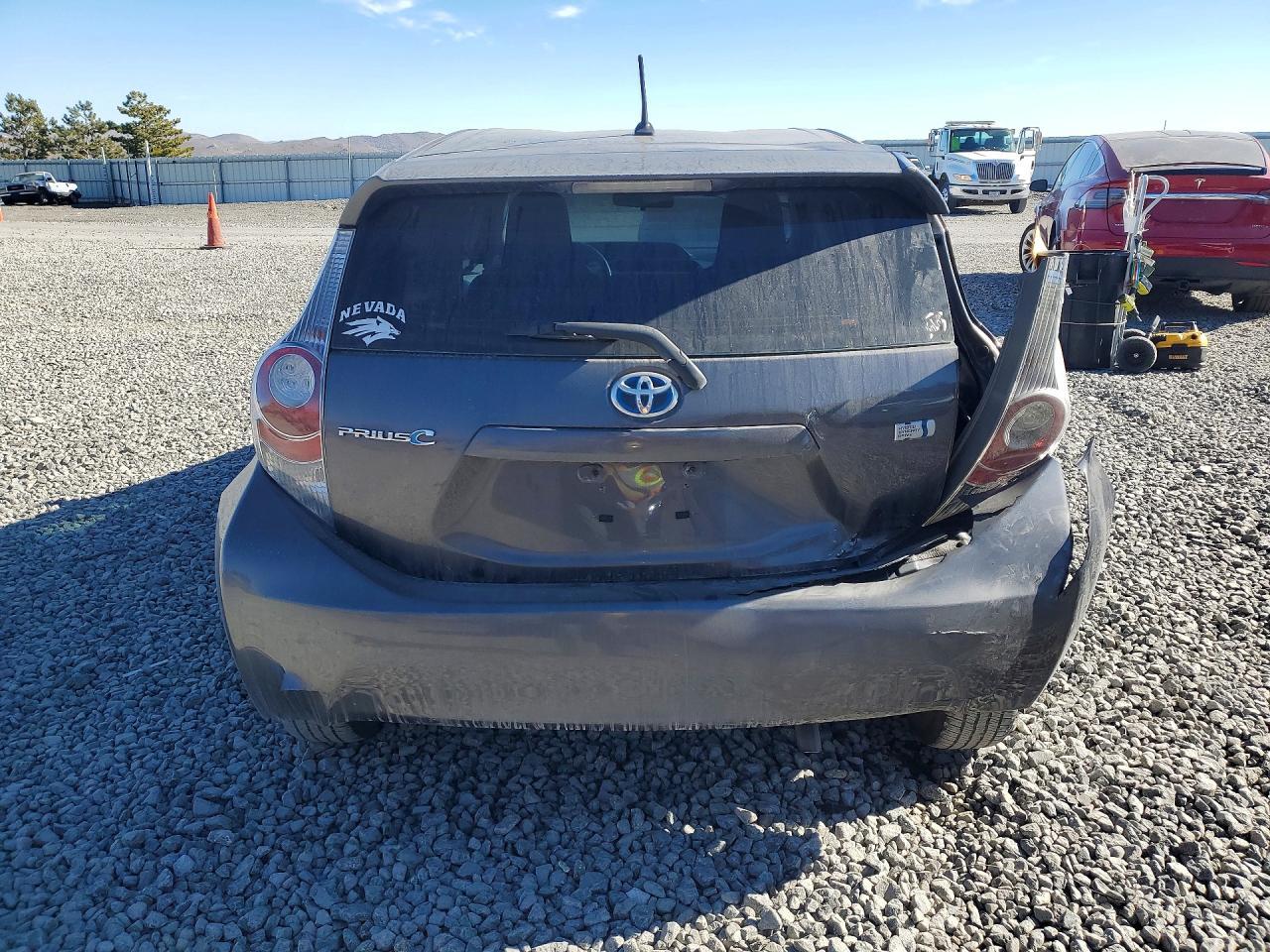 2014 Toyota Prius C - Image 6