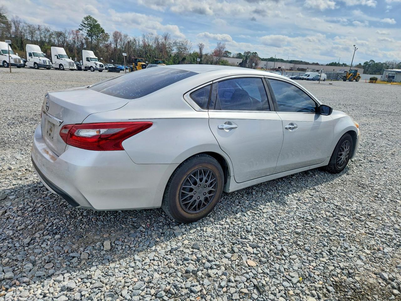 2018 Nissan Altima 2.5 S - Image 3