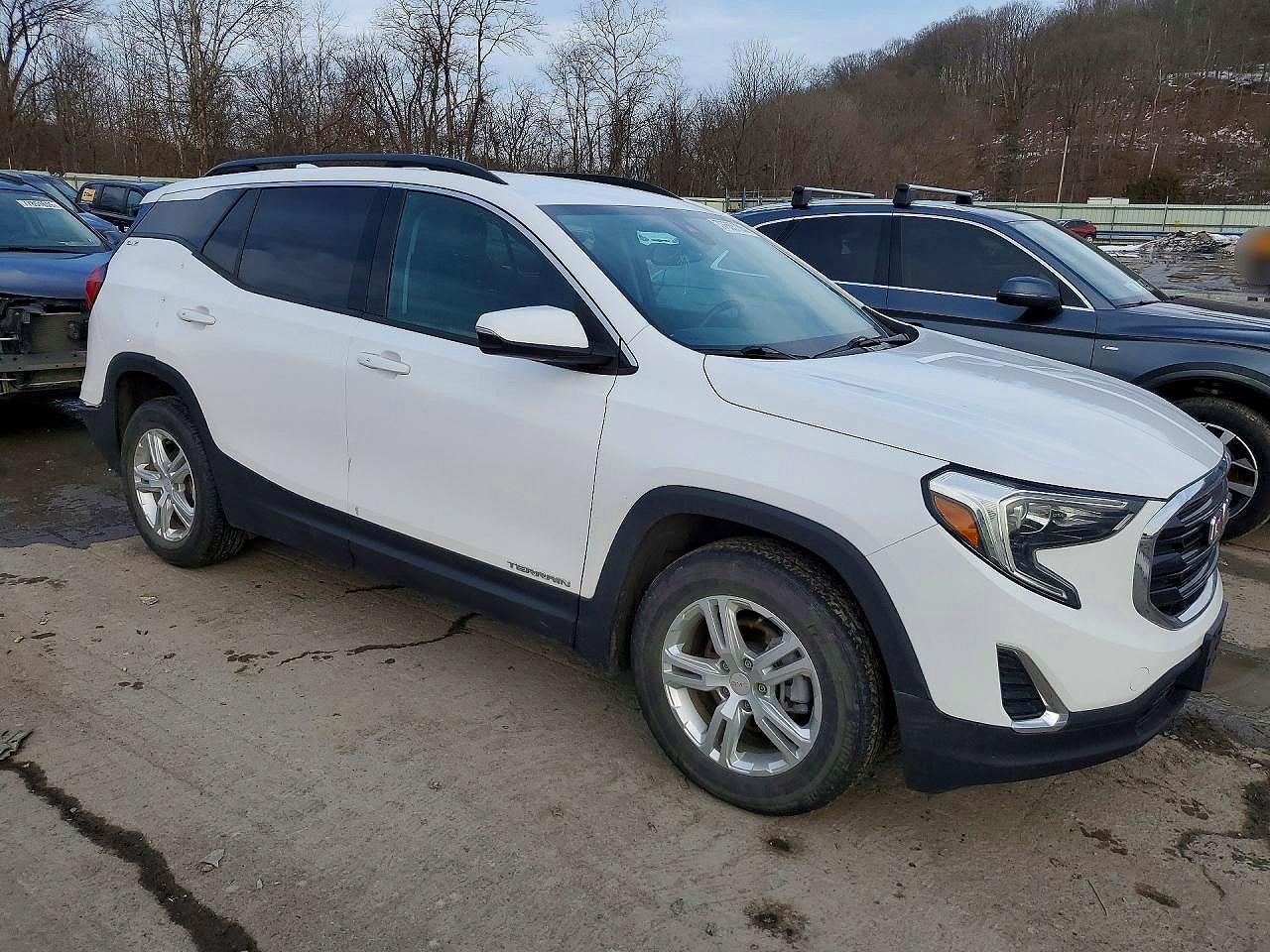2020 GMC Terrain Sle - Фото 4