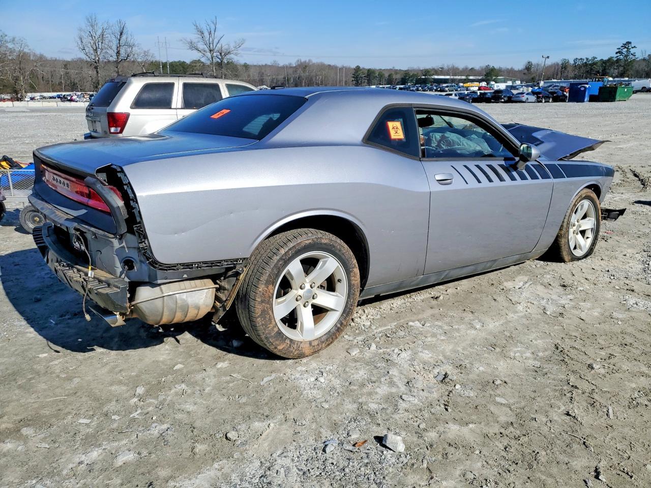 2014 Dodge Challenger Sxt - Image 3